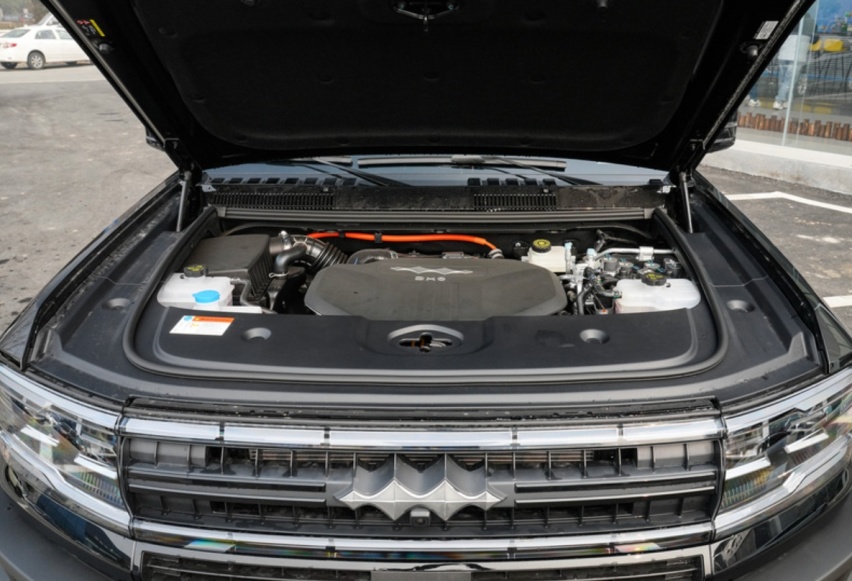 30万级新能源硬派SUV 方程豹豹5与深蓝G318怎么选？