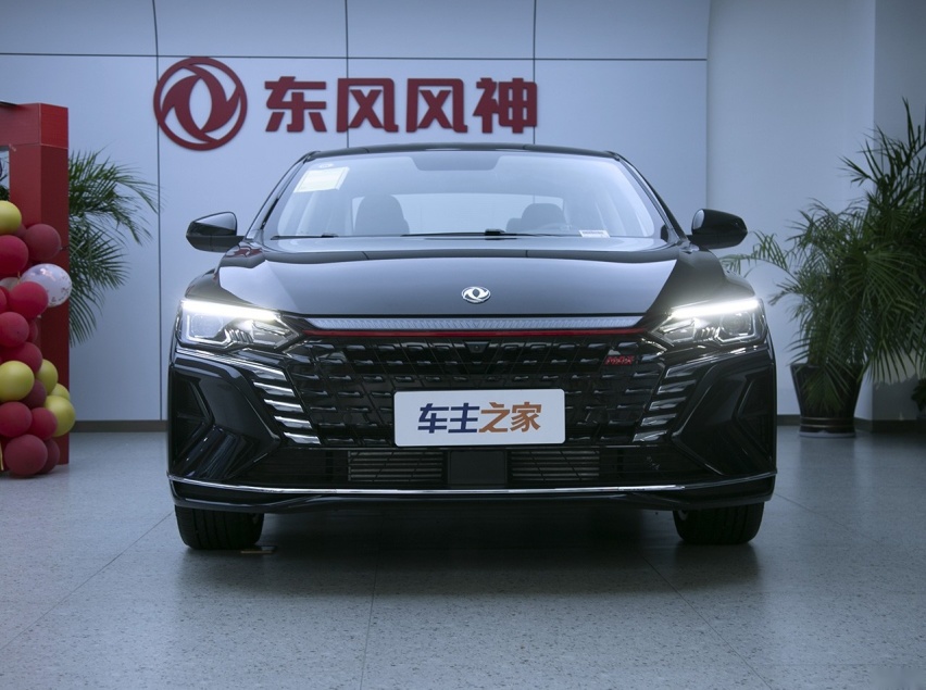 奶爸也可以潮酷 实拍奕炫MAX超酷潮爸版