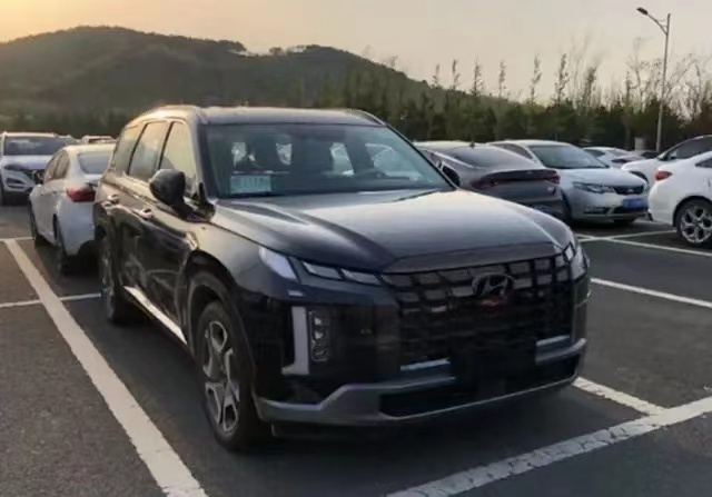 谁说燃油车不行了？这三款硬派SUV实力出众，全配V6引擎