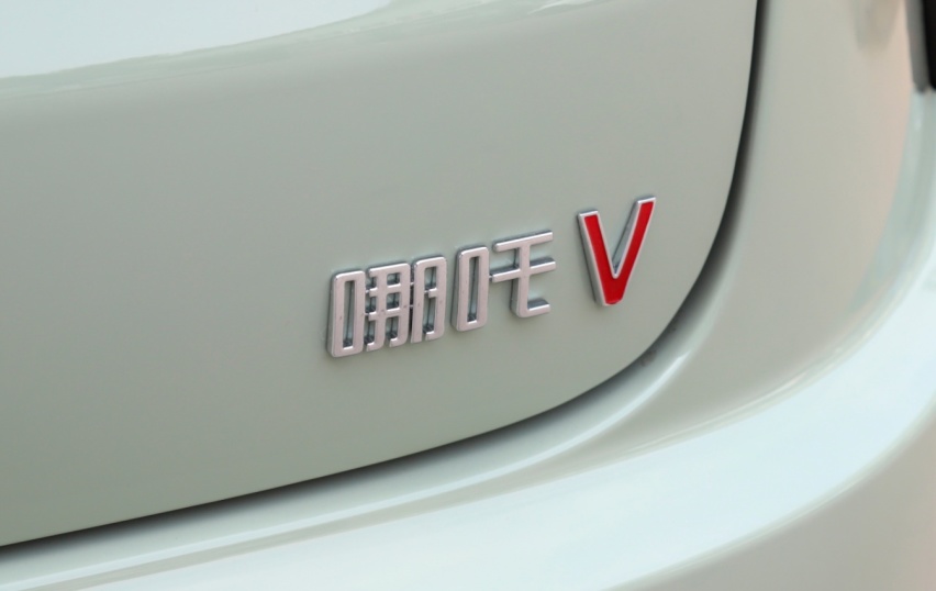 8万级亲民代步SUV！月销超1万辆/空间大 还要啥电动微型车？