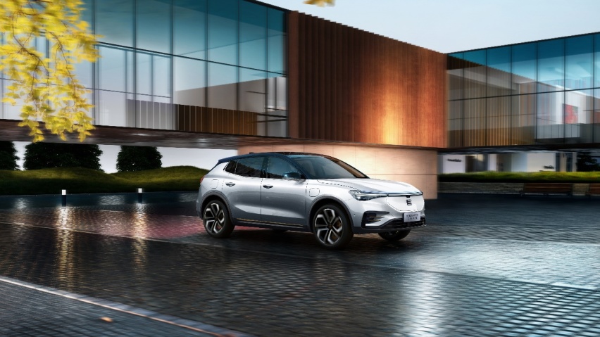 首付仅需3.3万,智能电动SUV 天际ME7开回家