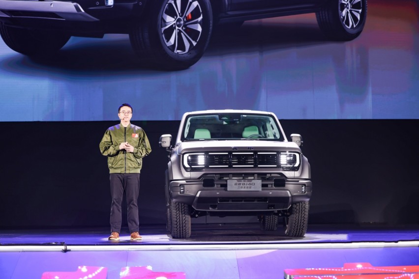 北京汽车全新BJ40开启预售，18.98万起，电四驱BJ30同时亮相
