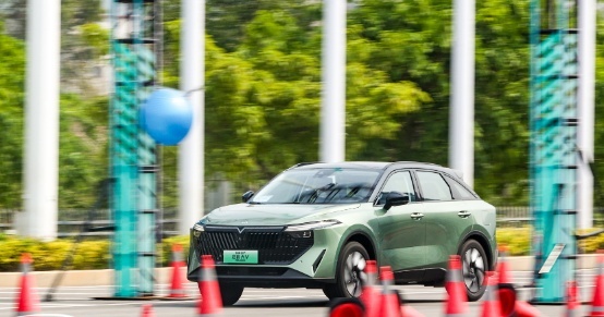 合资插混实力如何？ 试驾东风日产启辰大V DD-i超混动