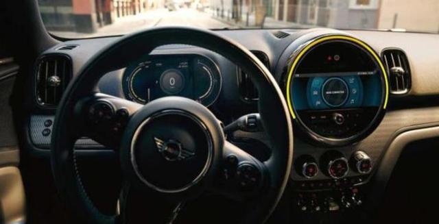 MINI Cooper SE五门版车型谍照曝光 搭载插混系统 有望年内上市