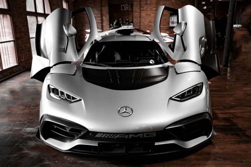 实拍全澳首台AMG ONE，全世界年纪最大的车主？