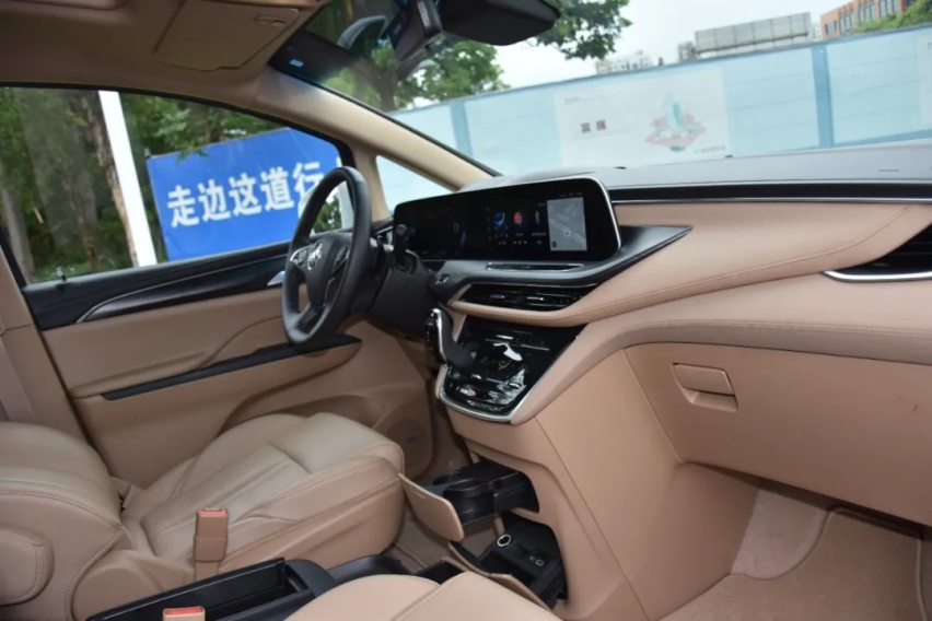 实测:别克GL8 ES 卖点就是坐得舒服