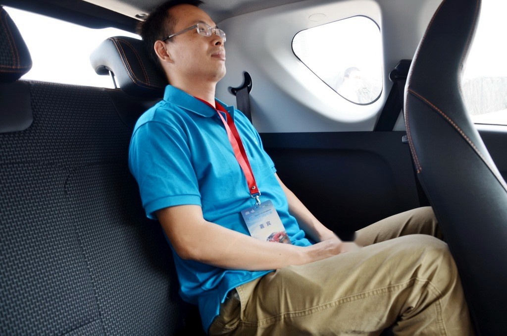 激烈驾驶也有300km的续航？试驾2019款奇瑞小蚂蚁