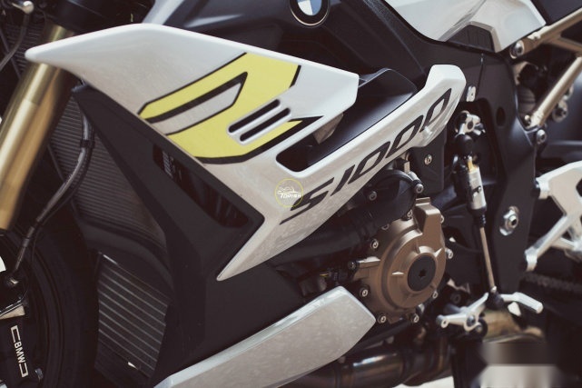 新一代宝马S1000R国内上市 售价188,900元起！