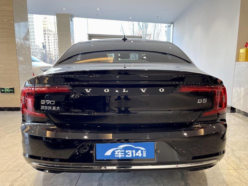 二线中大豪华车型 除了沃尔沃S90还有谁