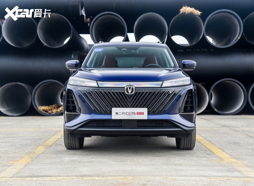 长安"不讲武德",销量标杆焕新而来,起步就是爱信8at,竞争h6