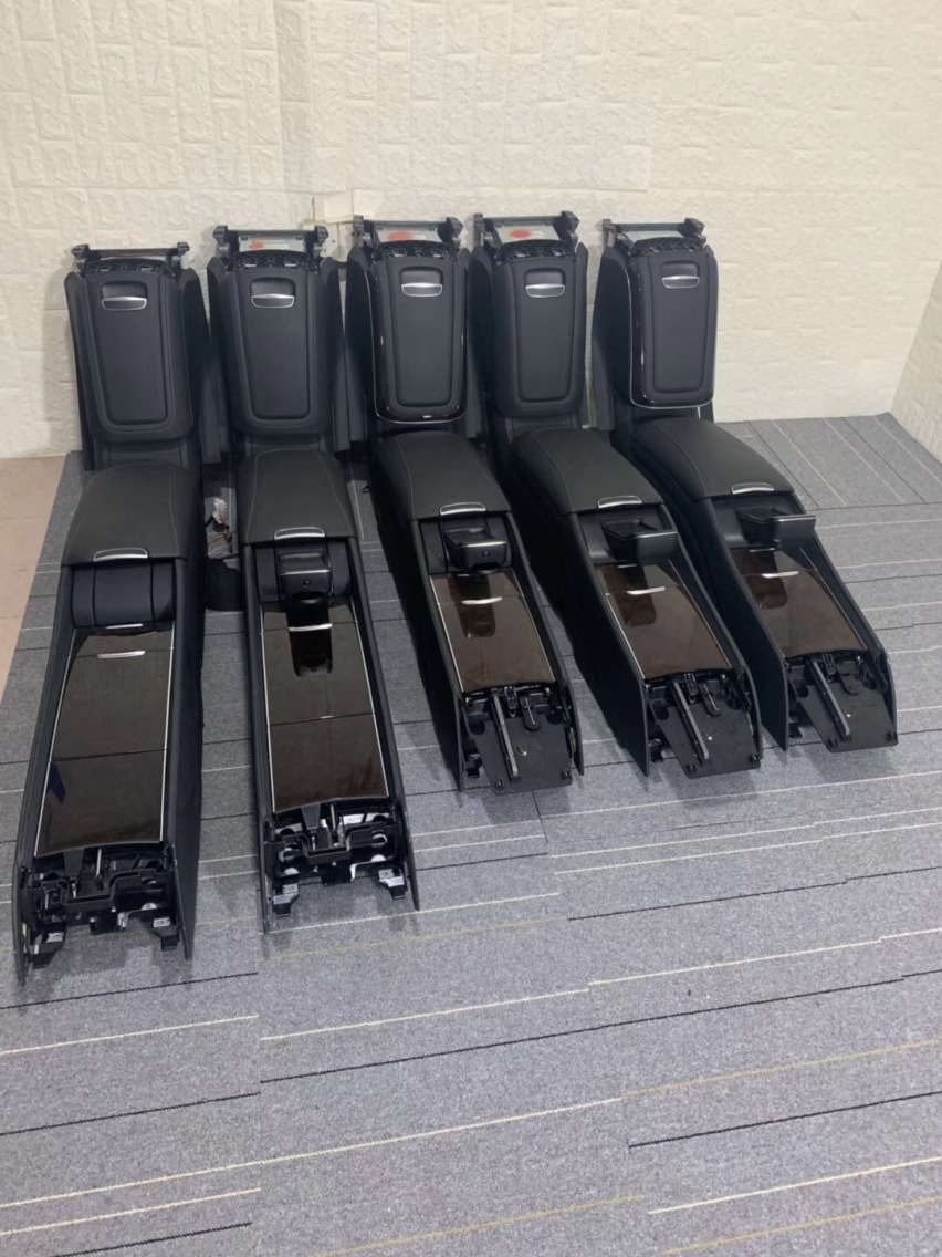 迈巴赫S450升级头等舱行政独立四座享受迈巴赫S680豪华配置