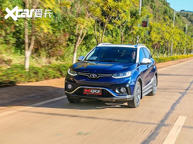 抚仙湖试驾东南DX5 又美又高性价比的家用车 来沾点仙气