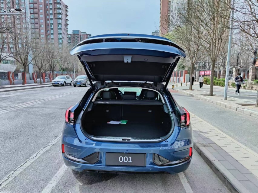 老男孩的 Dream car，极氪 001 试驾报告