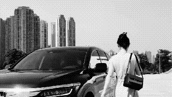 释放自我本色，遇见皓影，来一场在橘子洲头的邂逅