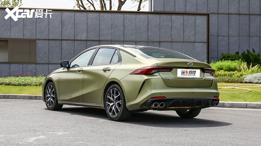 平均180马力还有四出排气 升降唯一 国产12万级钢炮哪家强 爱卡汽车爱咖号