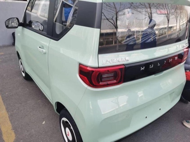 升级大灯 增加气囊 五菱宏光MINI EV中期改款车型曝光