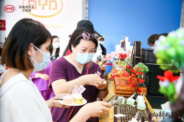 向新而行旗舰之选 暨北京鹏奥瑞腾比亚迪王朝店盛装开业