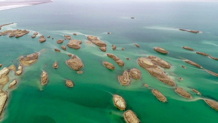 坦克300环青海长测Day6：打卡最美双色湖 这样的景色令人流连忘返！