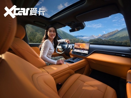 2026 款东风奕派 eπ008 六座 SUV，全家出行超自在