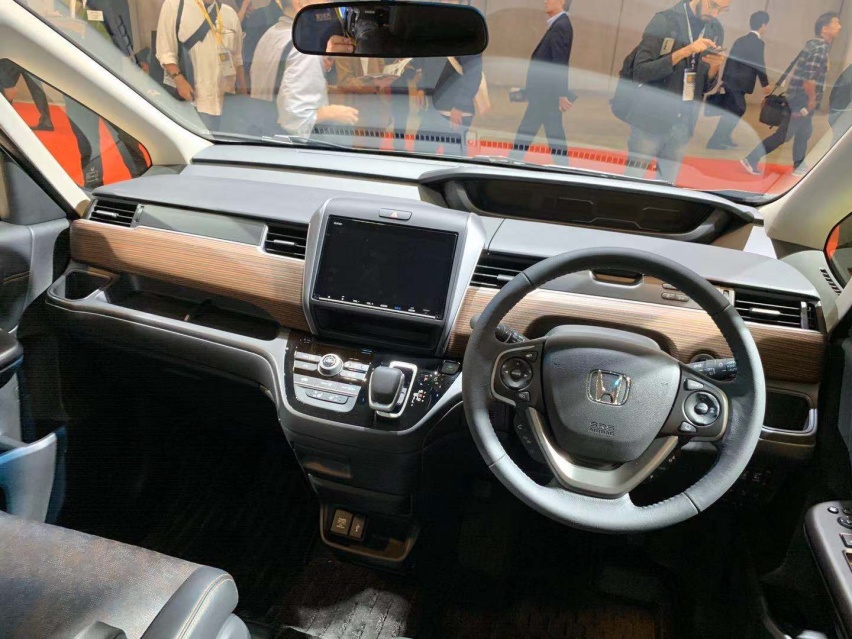autohomecar__ChsEnl2vlxmASA1VAAKUGVAnOd426.jpeg