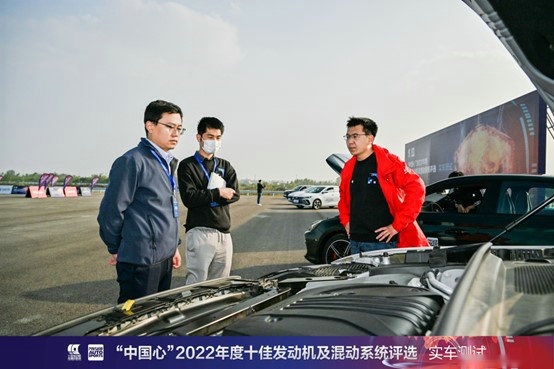 2022十佳发动机评选，多种混动形式并存，内燃机迸发全新活力