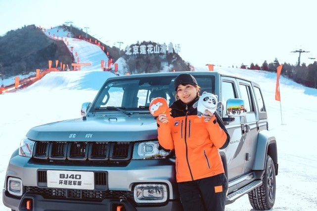 喜迎冬奥，BJ40环塔冠军首次挑战“黑级雪道”成功