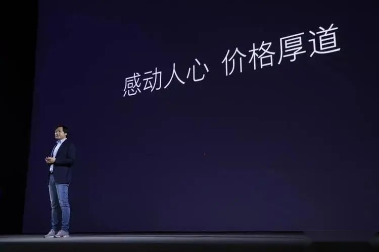 哪吒S上市大幅降价,张勇直面用户强势回怼?