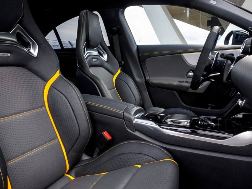 梅赛德斯AMG CLA 45 S官图发布；保时捷718 Ca
