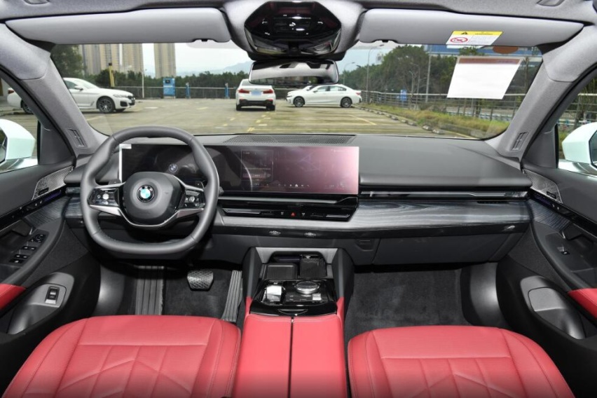 宝马530Li xDrive上市了！售价50.59万元，新增xDriv