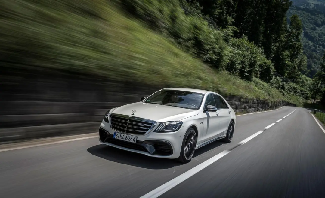 V8+混動系統(tǒng),全新AMG S 63超過800馬力 V8+混動系統(tǒng),全新AMG S 63超過800馬力