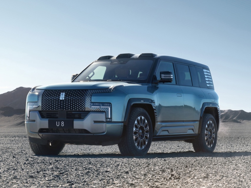 和GLS、X7抢地盘，仰望U8有啥“绝活”？颠覆性技术秀足了肌肉
