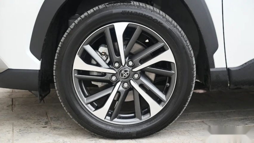 最便宜的丰田SUV，开着值不值13万？