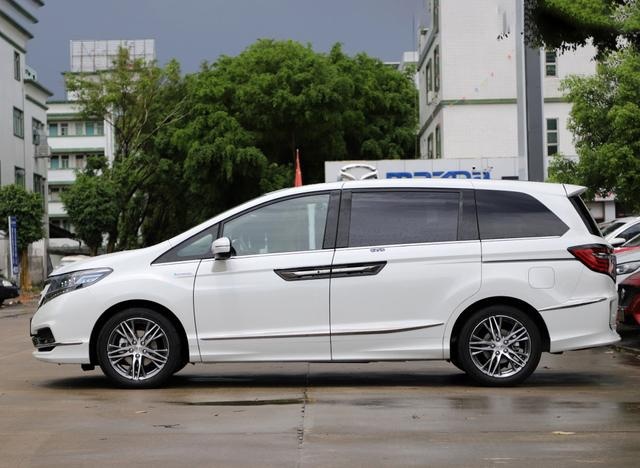 一款面面俱到的MPV，油耗5.9L，销量力压奥德赛