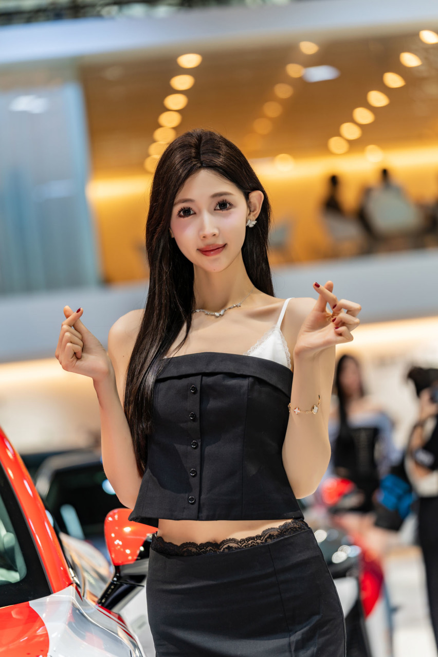 2024广州车展小姐姐大合集！是真男人就坚持到最后一张！
