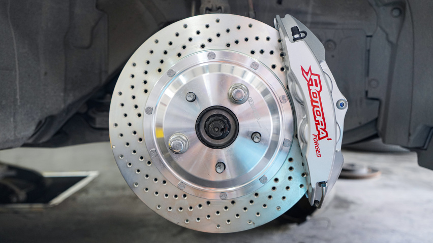 雷克萨斯ES300h(XZ10)改装升级Rotora刹车