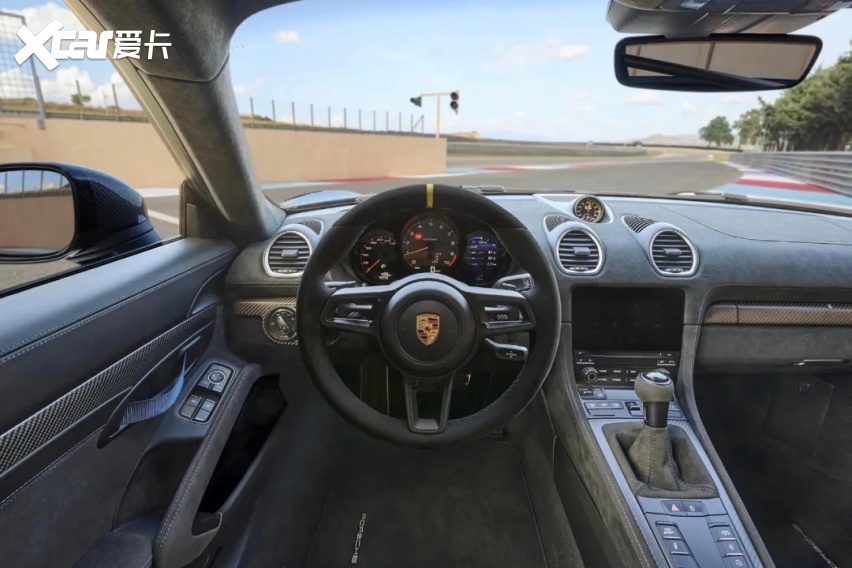 赛道属性拉满 保时捷718 Cayman GT4 RS售价157.8万