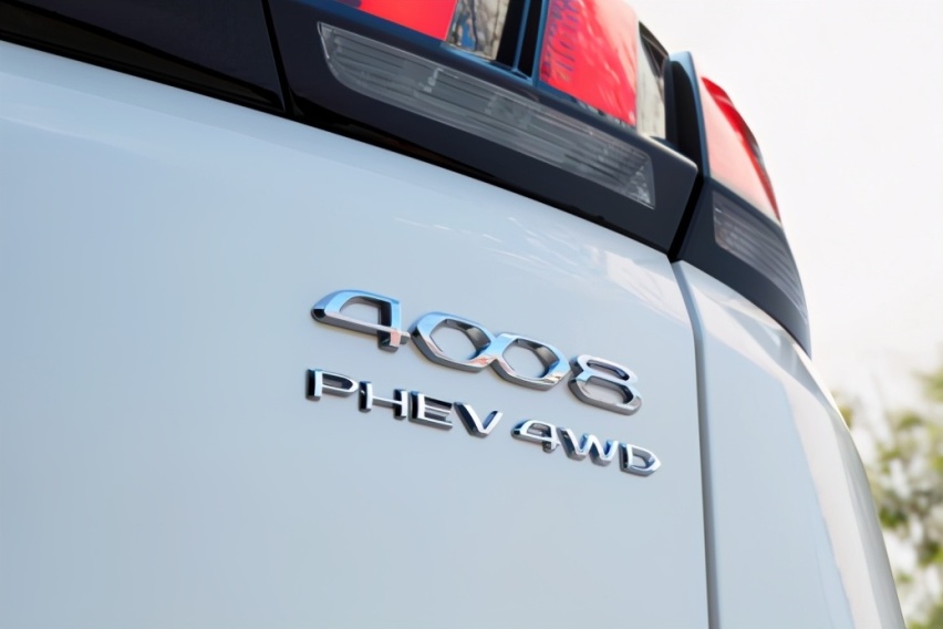 三擎四驱，全新4008 PHEV 4WD动力超乎想象