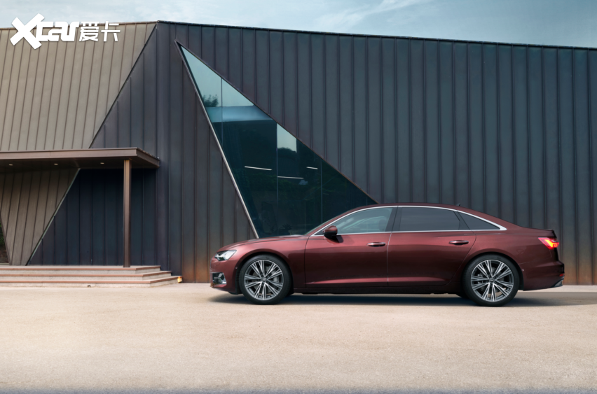 解构豪华新维度，一汽奥迪A6L以技术共生重塑出行体验