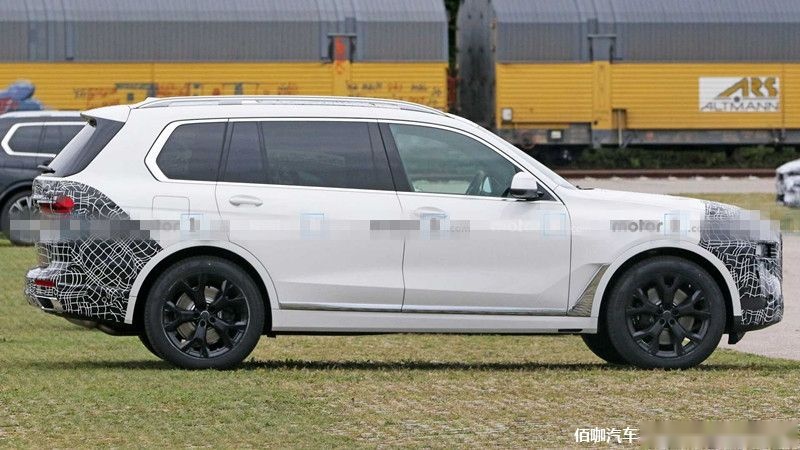 bmw-x7-spy-photos (1).jpg