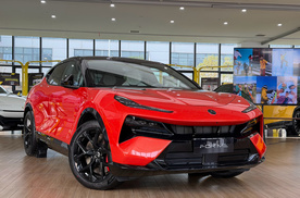 三大百万标配 莲花跑车全新PHEV产品——For Me亮