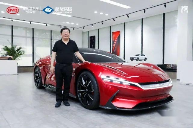 曹德旺入手比亚迪汉EV，网友调侃：莫非是抵账车？