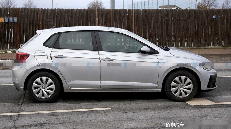 2022-vw-polo-facelift-spy-photo (3).jpg