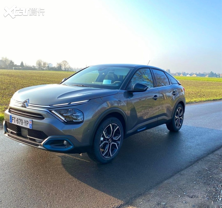法系全新轿跑suv雪铁龙c4实拍大溜背造型激进能火吗