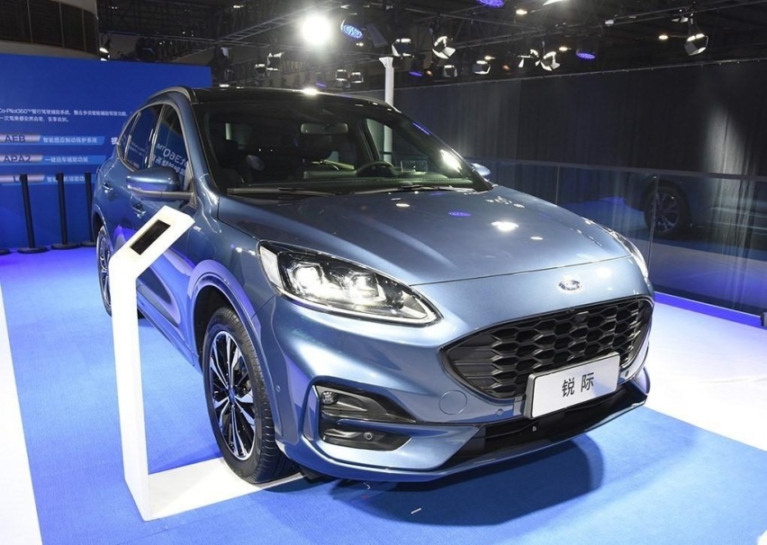 运动型热门紧凑SUV 福特锐际 2.0T发动机动力胜过锐界