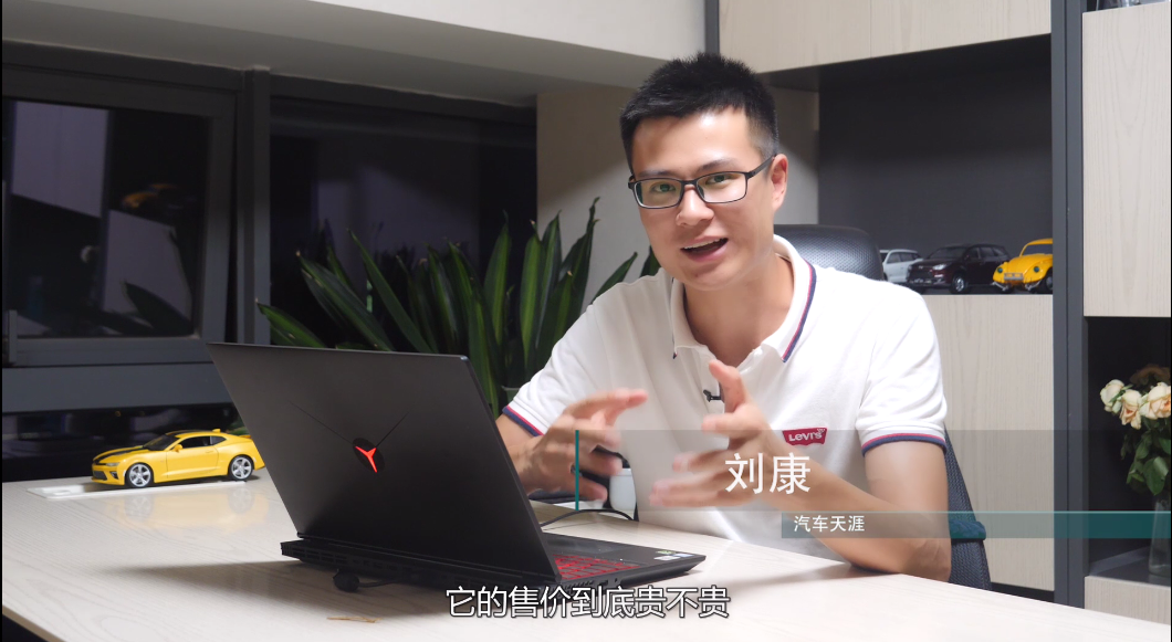 40fA(y)  IһvtHS7᣿