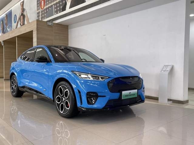 福特电马降价4万：长期月销三位数的车，也来刷存在感？
