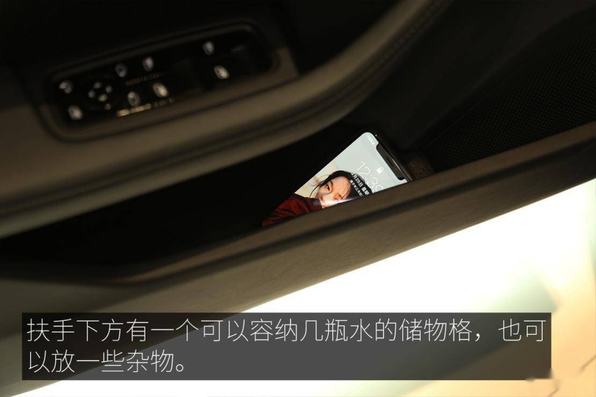 触电新生斯图加特骏马 保时捷Taycan Turbo静态体验