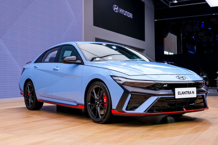 预售25.98万元起，可玩性很强的韩国小钢炮，全新Elantra N