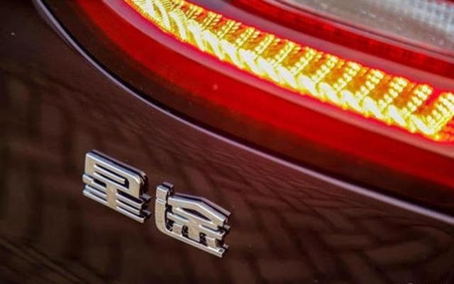中国品牌向上之作，运动型轿车领克03值不值得买？