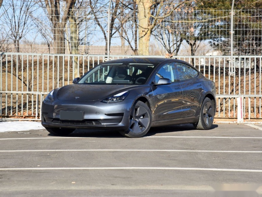 比亚迪海豹、长安深蓝SL03和特斯拉Model 3怎么选